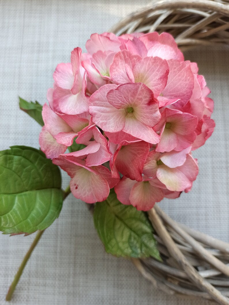 Tige d'hortensia rose artificiel au toucher réel 29 cm pour décoration intérieure