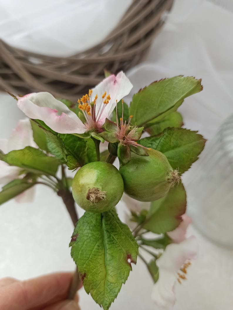 Branche de pommier en fleurs en porcelaine froide, 26 cm, décoration de table printanière