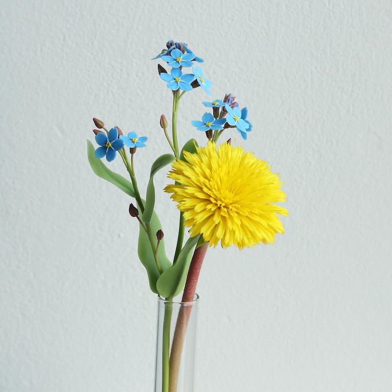 Fleurs en porcelaine froide Pissenlit artificiel Myosotis Sculpture botanique Bouquet fait main Hauteur 23 cm