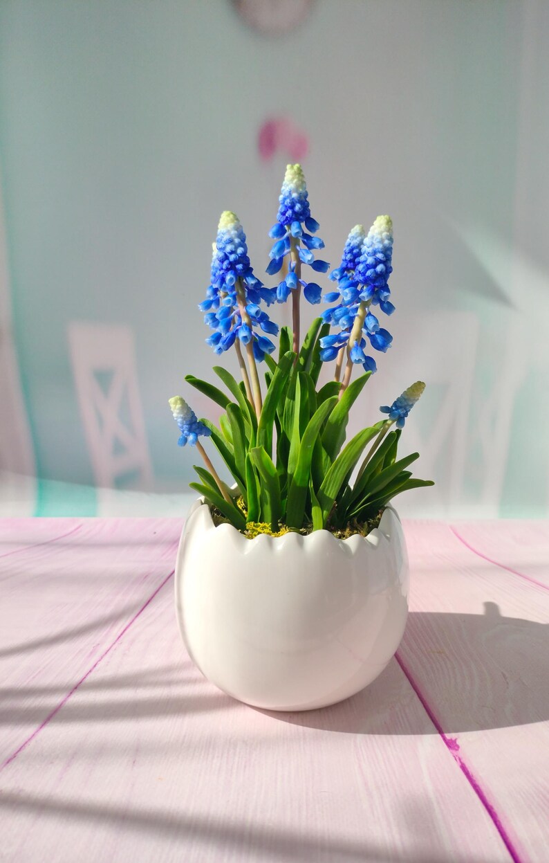 Muscari en Porcelaine Froide Fait Main | Fleurs de Printemps Bleues | Décoration Maison Artisanale