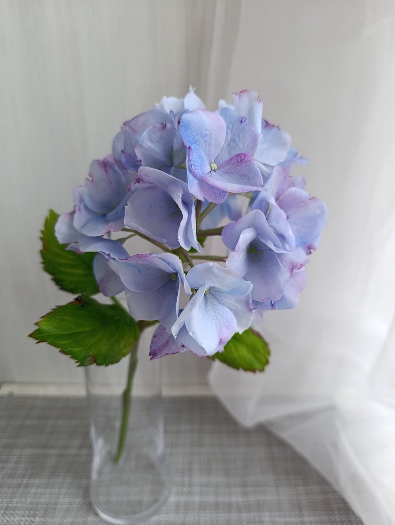 Fleur d'hortensia bleu faite main, porcelaine froide réaliste, tige de 37 cm, décoration intérieure printanière